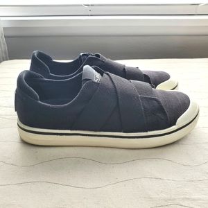 Keen Women's Elsa Ill Gore Black Canvas No Tie Sneakers Shoes US 7.5 / EU 38